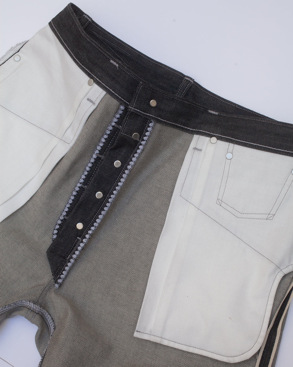 Vintage Straight Cut Jeans - Black White Oak Selvedge Denim