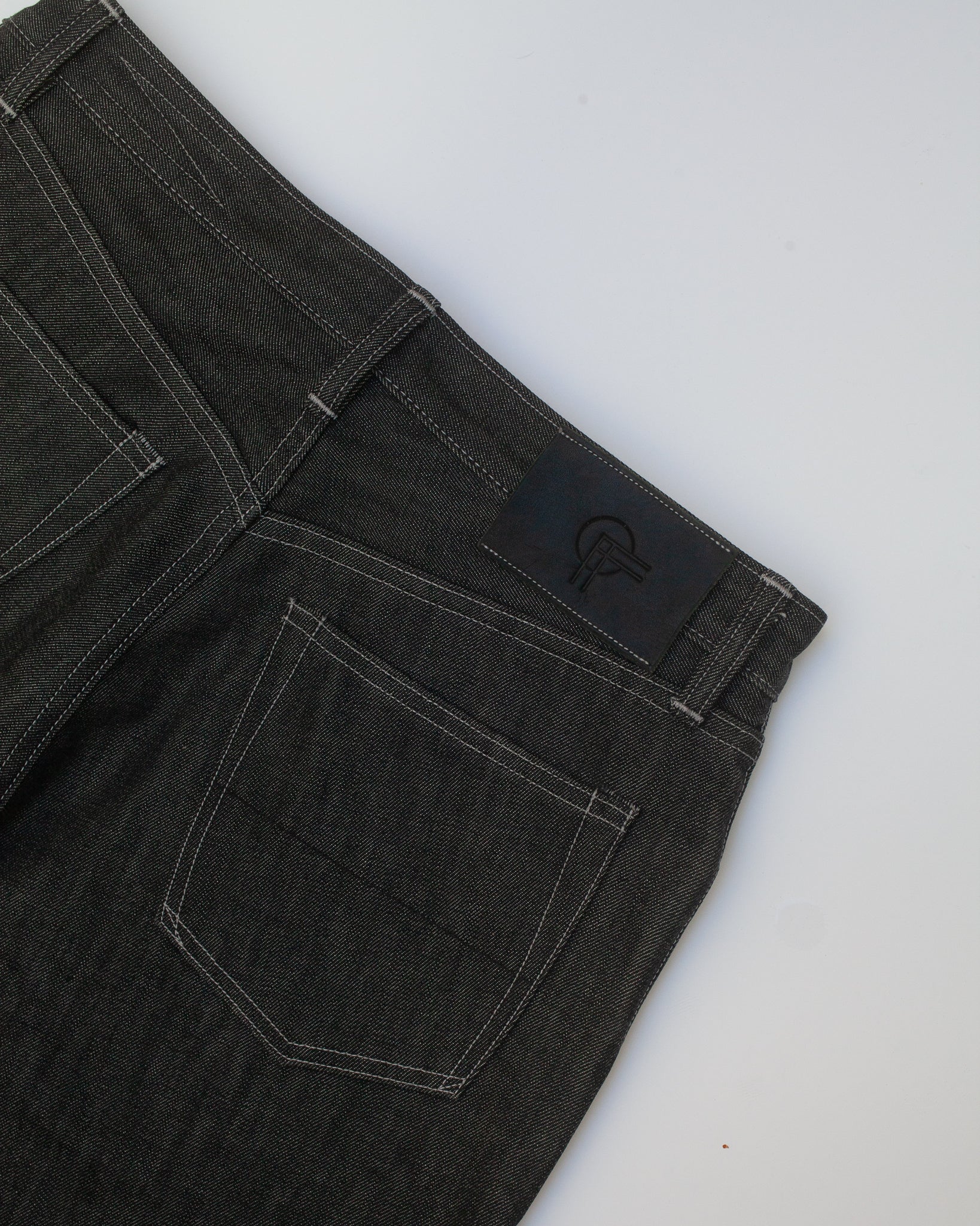 Vintage Straight Cut Jeans - Black White Oak Selvedge Denim